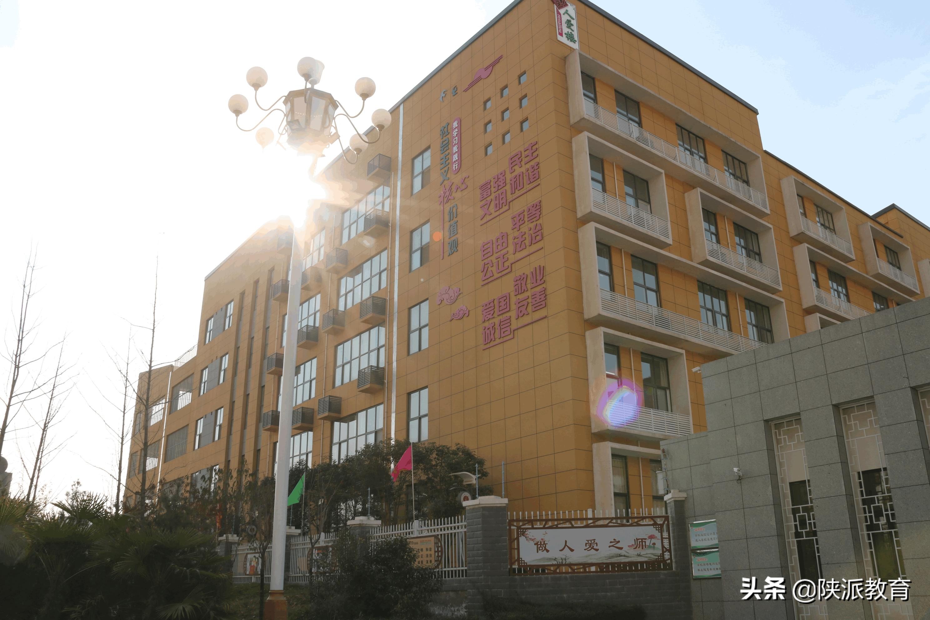 用阅读撬动教育质量提升,用阅读引领师生成长