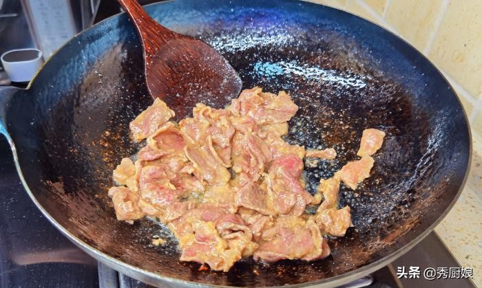 芹菜炒牛肉减脂餐做出来牛肉不嫩,炒牛肉用牛肉的哪个部位的肉最好