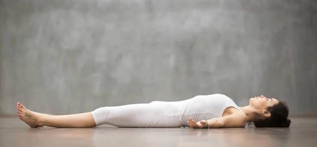 瑜伽坐姿放松休息术15分钟完整版,助眠瑜伽休息术15分钟完整版