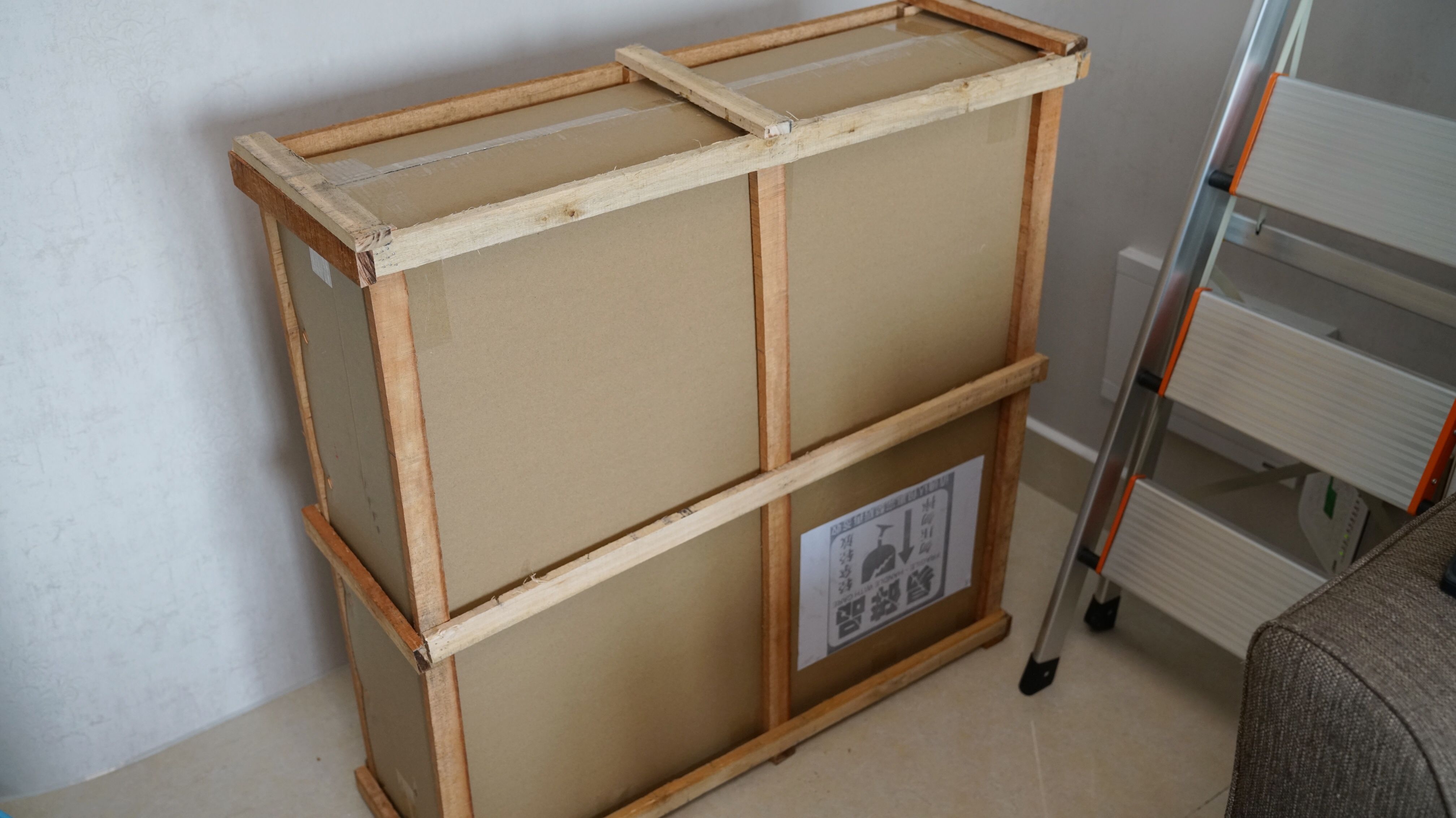 智能镜柜和普通镜柜哪个更实用,镜柜能换智能镜吗