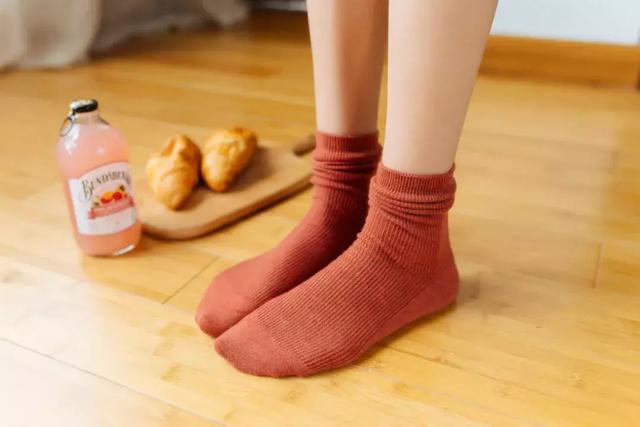 鍗疯¥鑴氶湶琚滆鏁欏,绉嬪啲鍗疯¥鑵块湶鑴氳笣