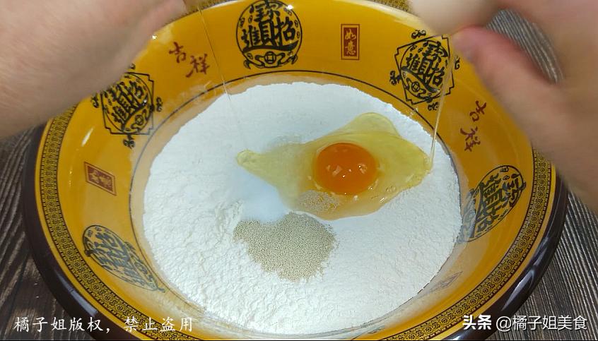 油条的做法最简单的方法,最简单的油条新做法