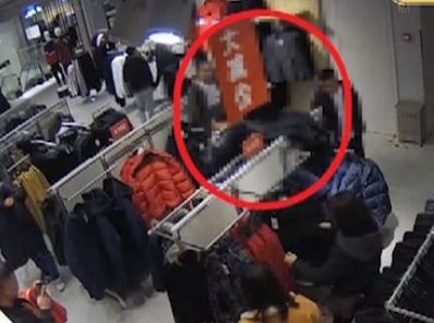 你网购的平价大牌衣服，可能是别人偷来的