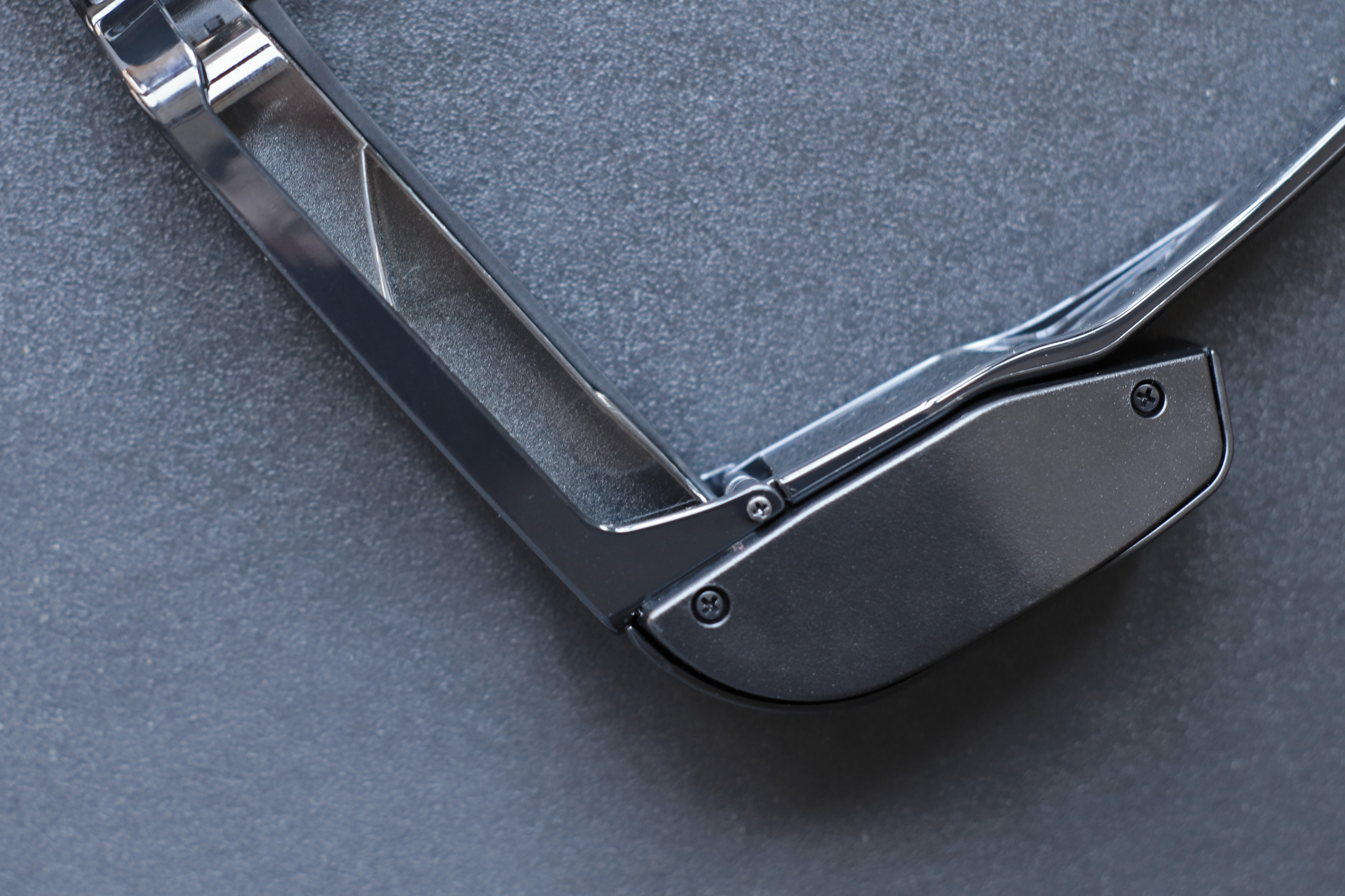 忘掉GoogleGlass,看这边｜EpsonMOVERIOBT-30C智能眼镜体验