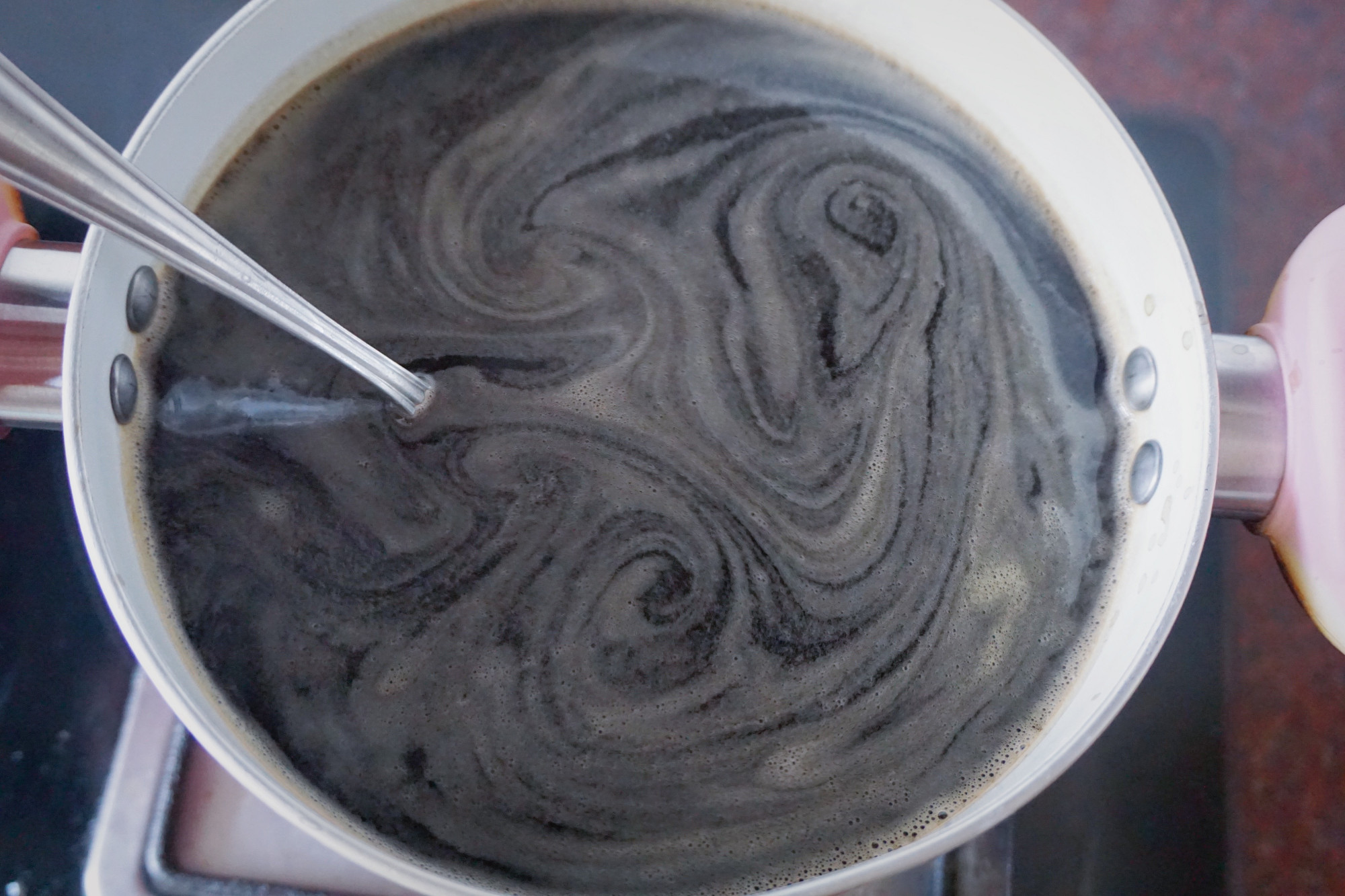 红茶和奶精自制奶茶,用纯牛奶做奶茶不用红茶不用茶叶