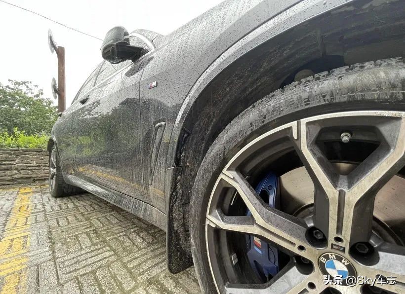 7天3000公里,宝马x57000公里发现烧机油