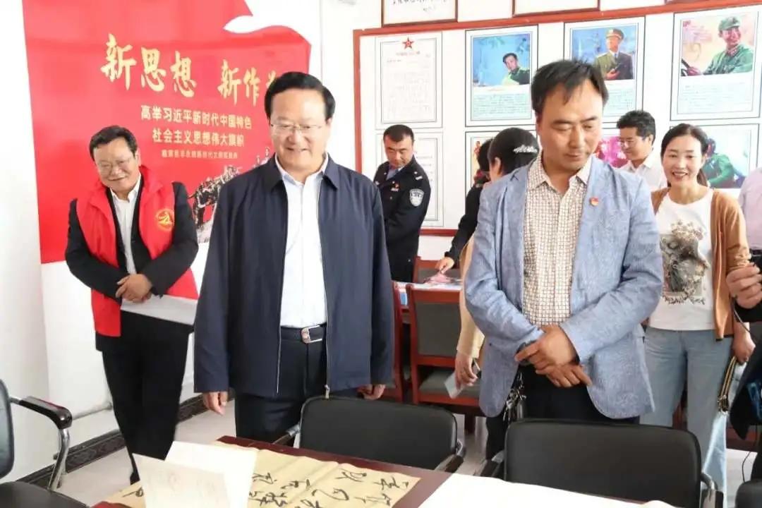 人人都是奋斗者个个都是追梦人,我们都是追梦人努力创造一切