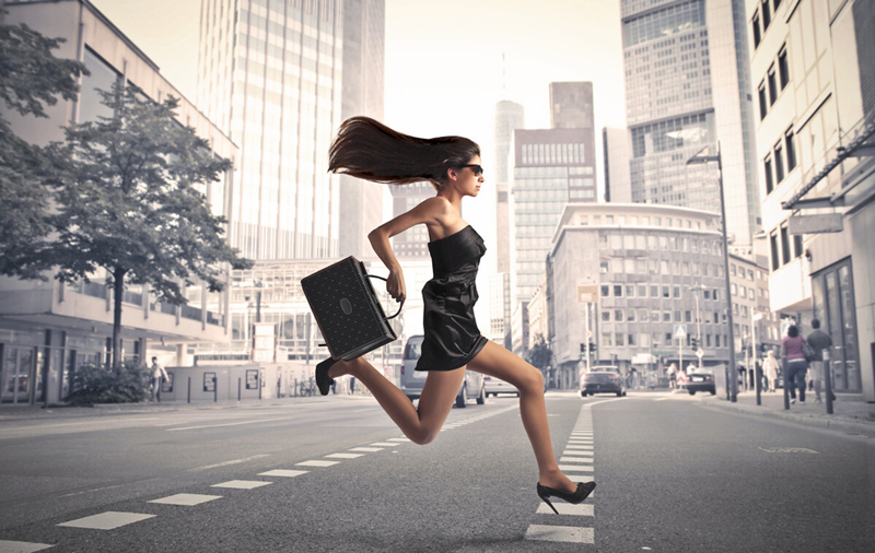 日常通勤骑滑板电动车方便吗,骑电动滑板车上路丢人吗