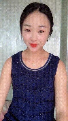 搞笑gif图妹子你这智商真是堪忧啊,搞笑gif妹子你这发型挺别致啊