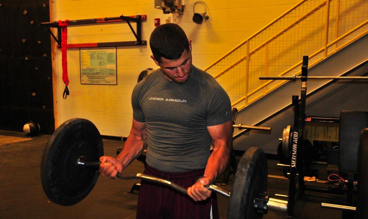 选择健身房要注意什么,新手选择健身房应该怎么避坑