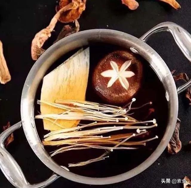 比肉还好吃的素火锅,清淡的素火锅