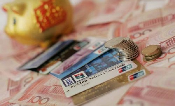 信用卡欠的太多怎么办？告别“以卡养卡”，做好这四点