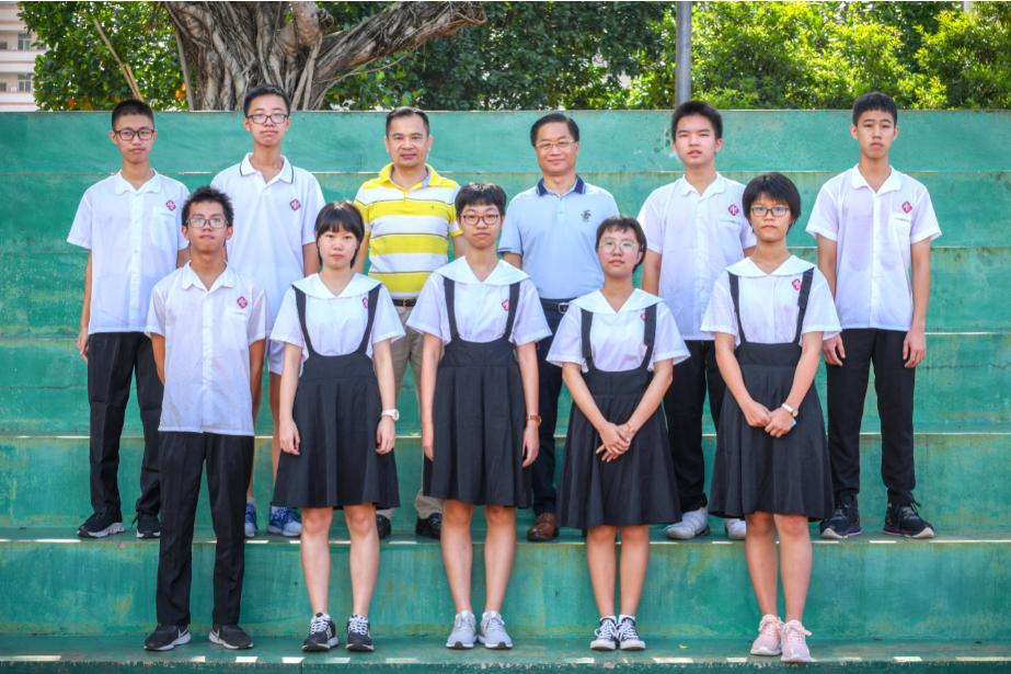 广东神级学霸,中考10门有6门满分!学校女生清一色短发