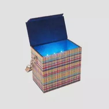 KrisXu：一个被UFO带来的国内设计师品牌包