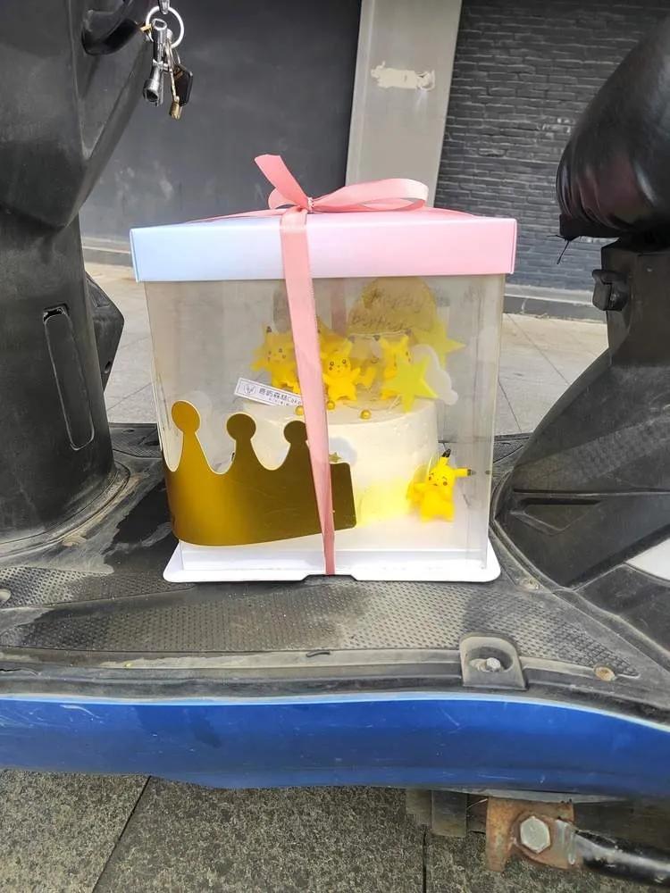 蛋糕外卖骑手怎么配送,一般外卖生日蛋糕怎么配送啊