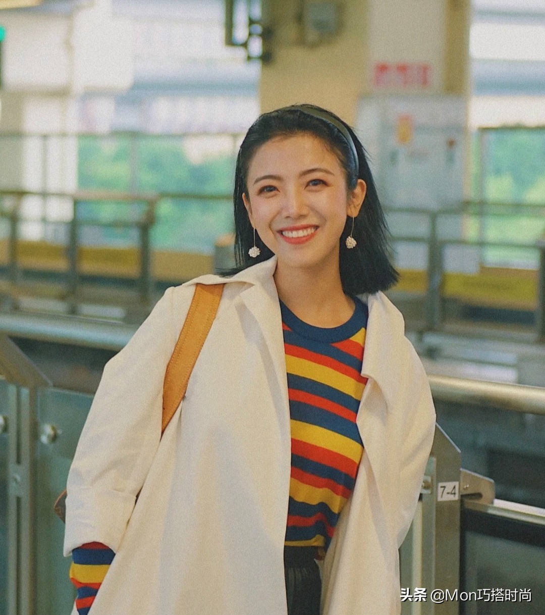 夏天中短发扎发显脸小的教程,夏天短发发型女怎么扎好看