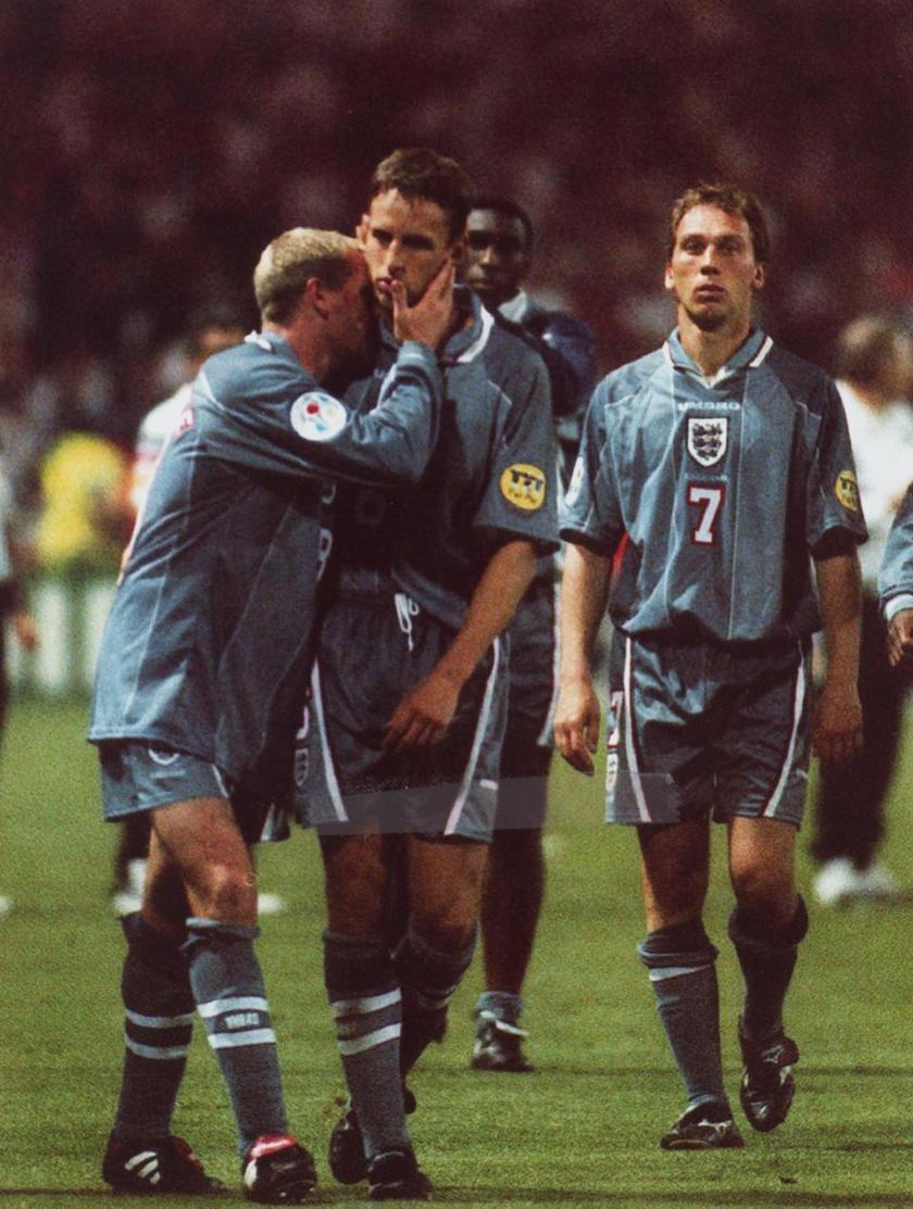 那个在兰州踢过甲B的英国天才:是酒鬼是性瘾者,半生被骂蠢货!