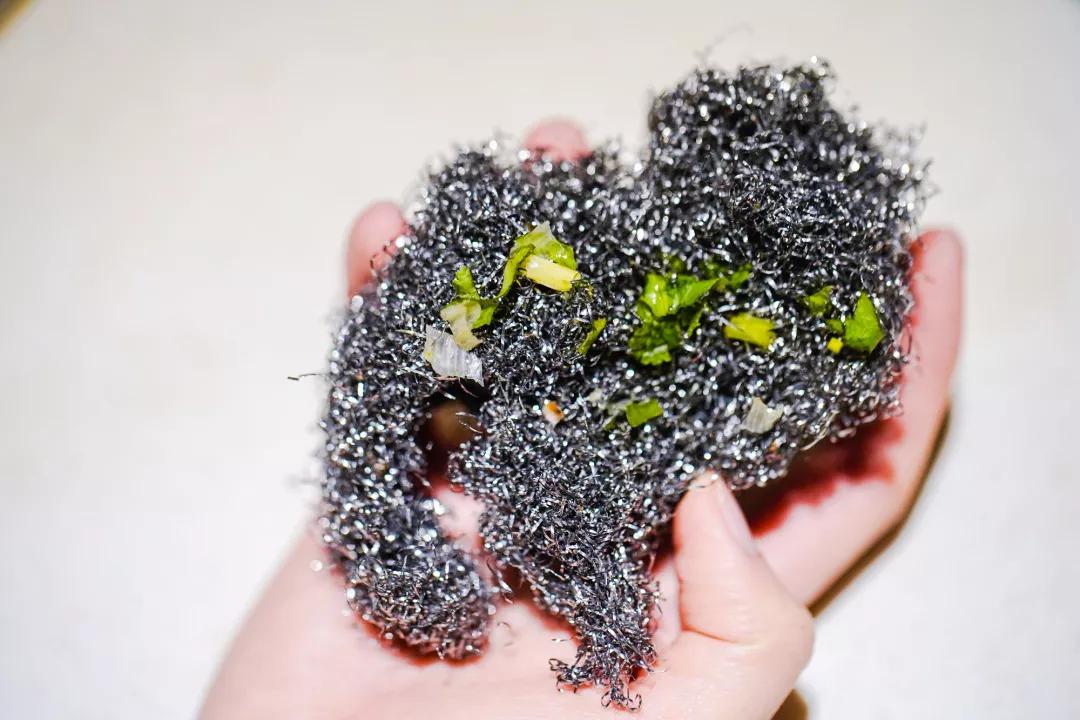 只吃饭不想洗碗？moyori魔力清洁豆豆擦，油腻腻的锅碗盆一抹即净