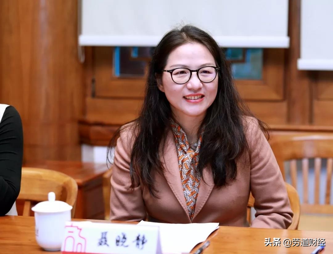 雅居乐向清华大学国家治理研究院捐赠3000万，支持国家级智库建设