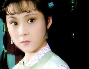 贾宝玉如何对待袭人和晴雯的,贾宝玉为什么给袭人来上一脚