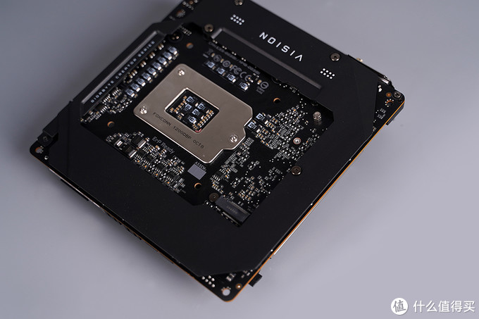 乔家一物:大号ITX装机分享,黑白美学的体现