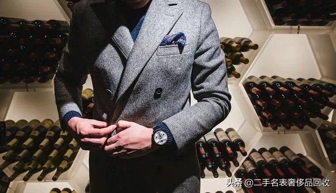 戴机械表好还是石英表好,戴手表是机械表好还是石英表好