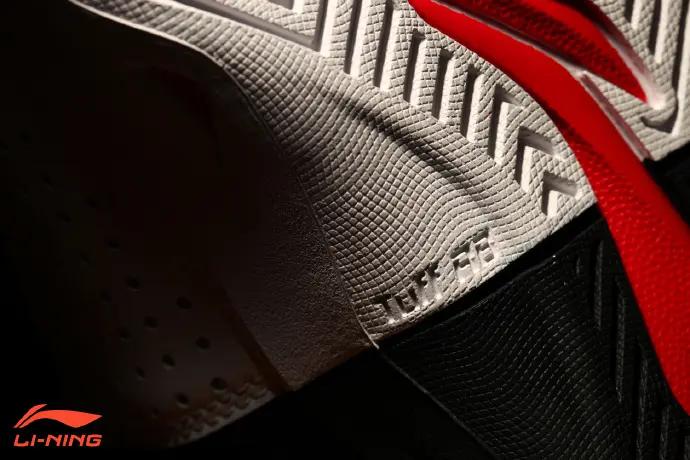 轻体重后卫耐磨实战球鞋李宁,实战帅气李宁球鞋耐磨