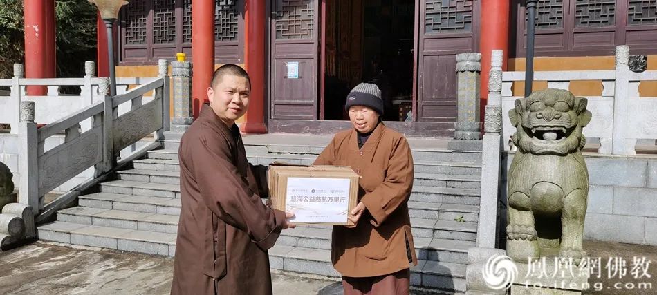 出家人并非超人,千寺万僧,都要直面“生病”这两个字