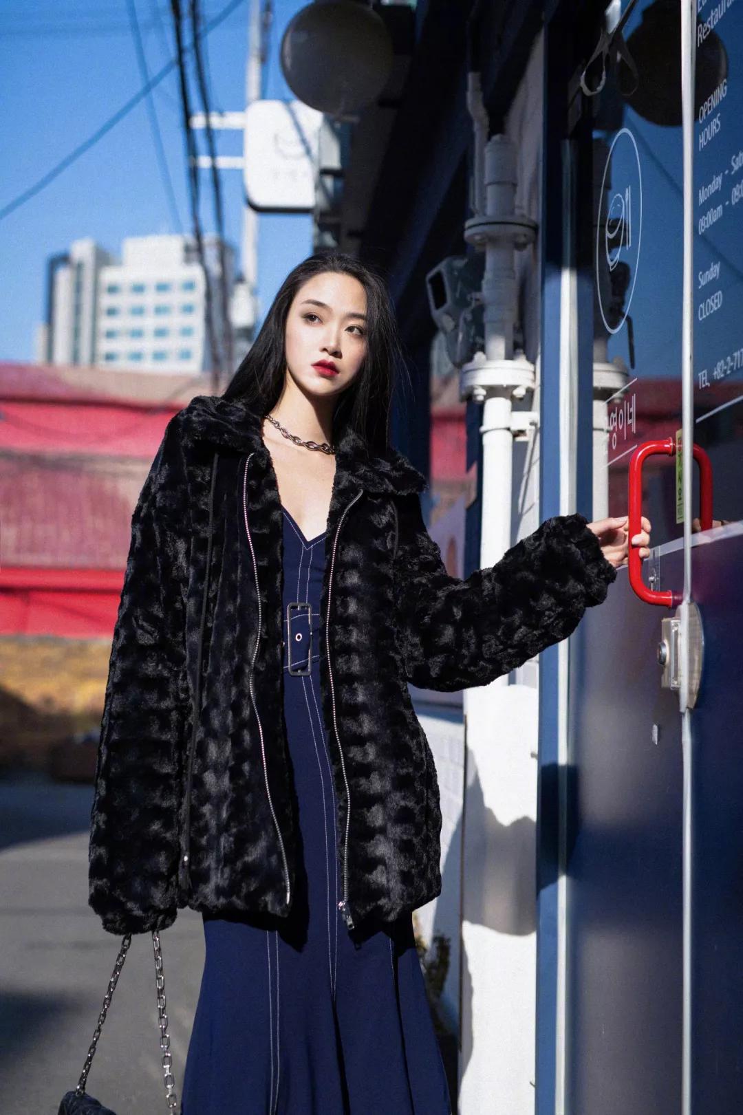 春冬穿搭,秋冬裙子怎么穿温暖又时髦