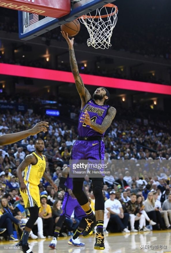 2018圣诞大战明星穿什么鞋,2018圣诞大战明星穿的球鞋