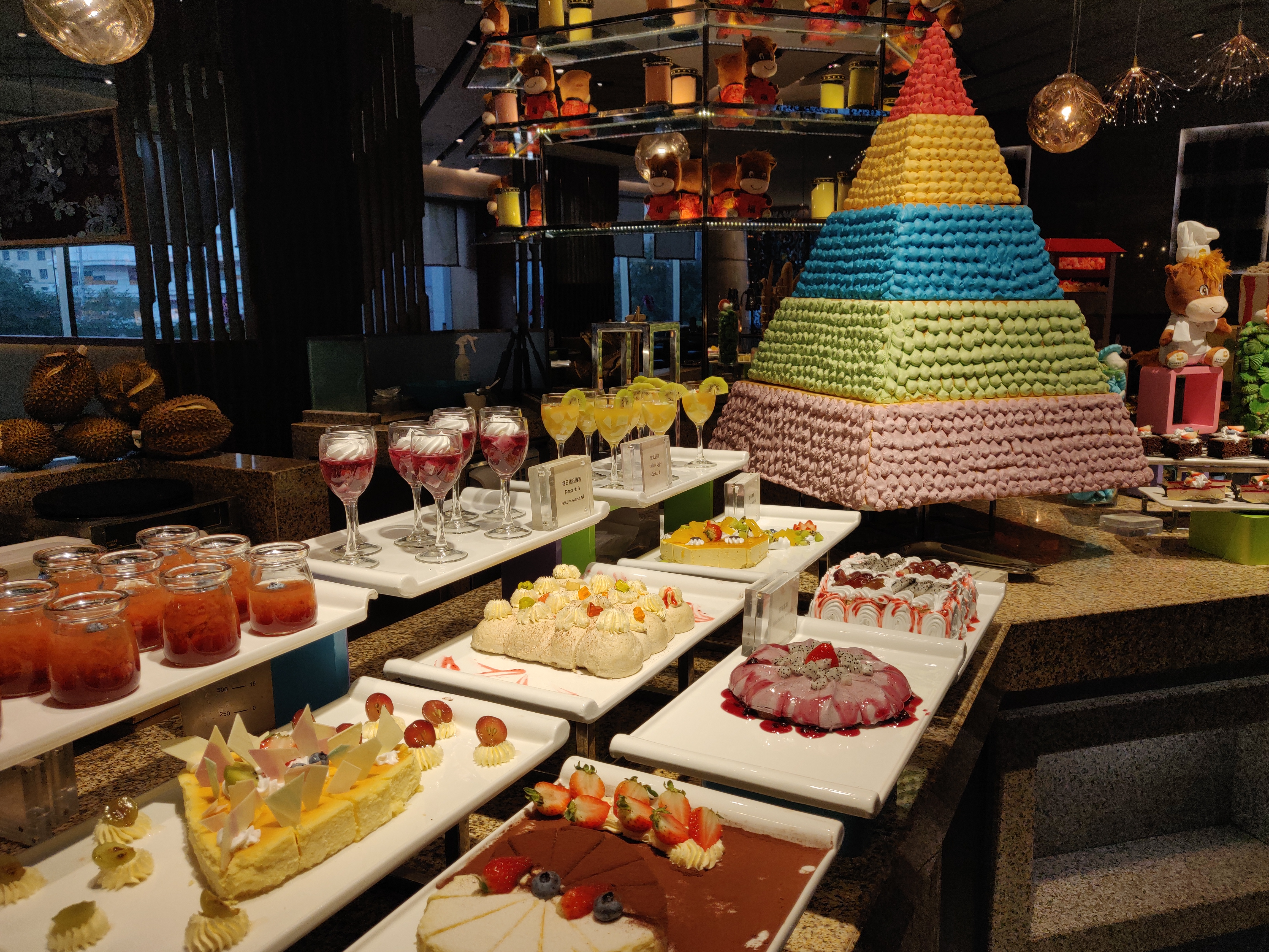 去香格里拉吃自助,请北方朋友吃自助是什么体验