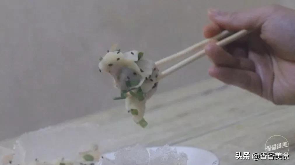 从夜市摊追到小门店，吃过这家南方锅贴才懂为什么