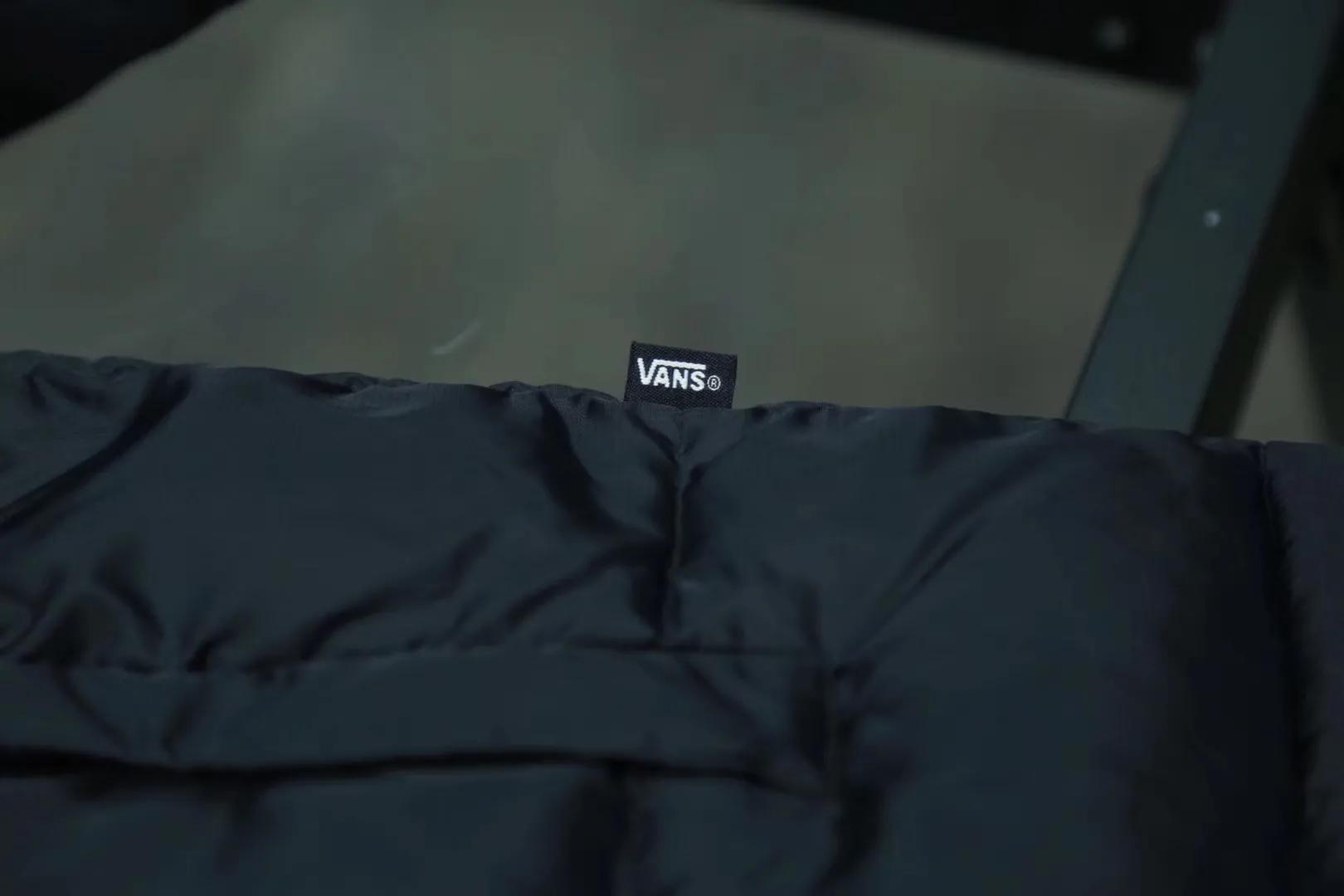 VANSxTNF联名羽绒服