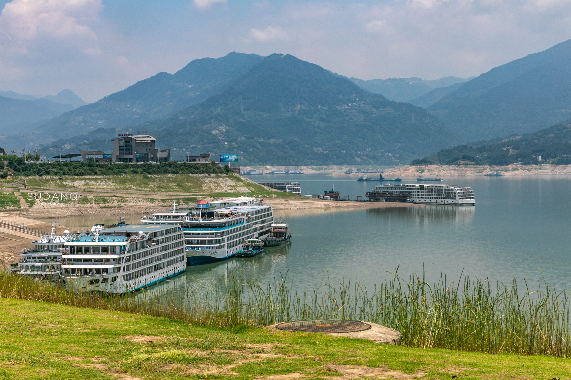 三峡大坝风景如画的地方,美丽壮观的三峡大坝及其周边风景