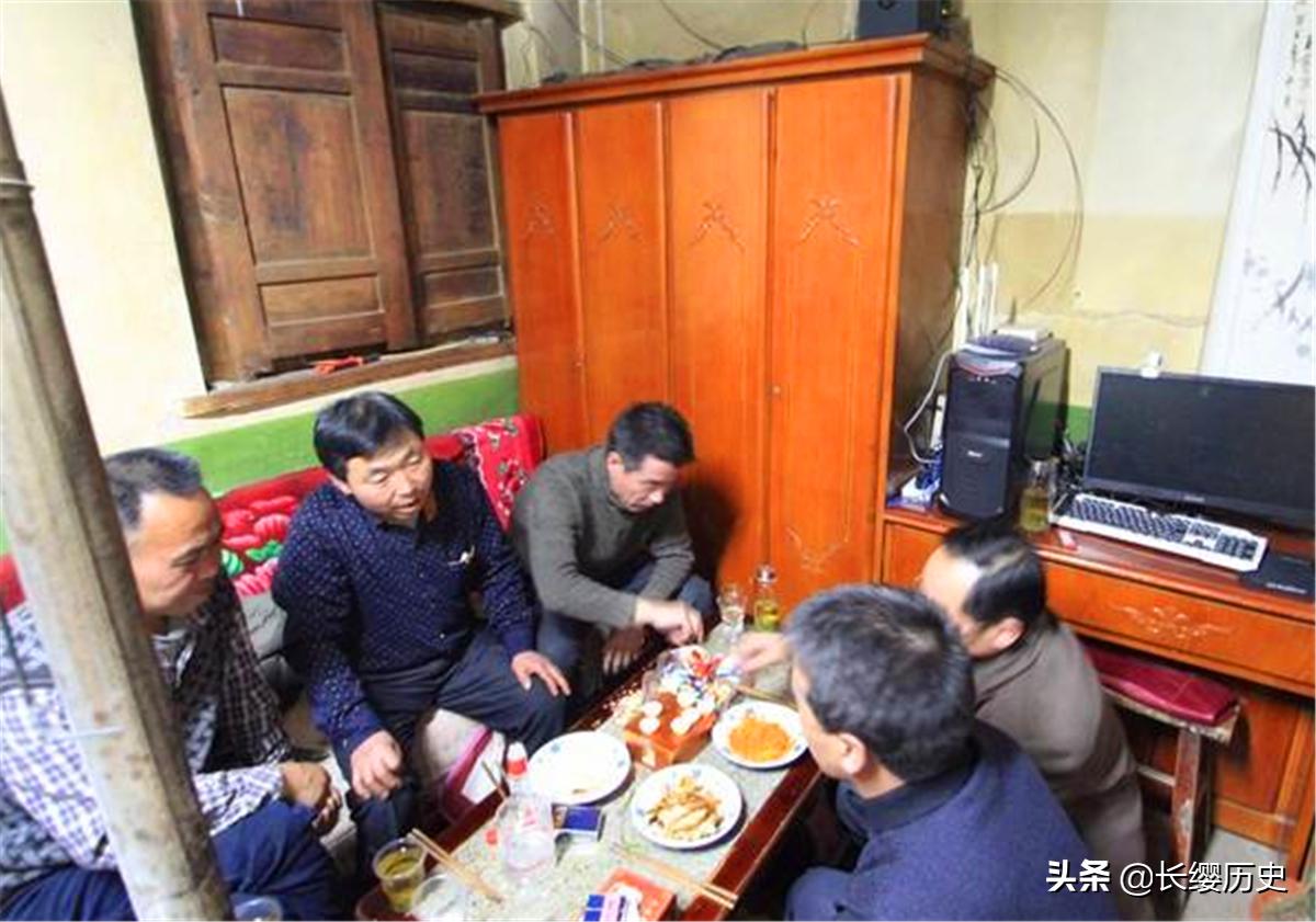 俗语：马上铜铃破，亲戚无半个，啥意思？老祖宗看透了生活