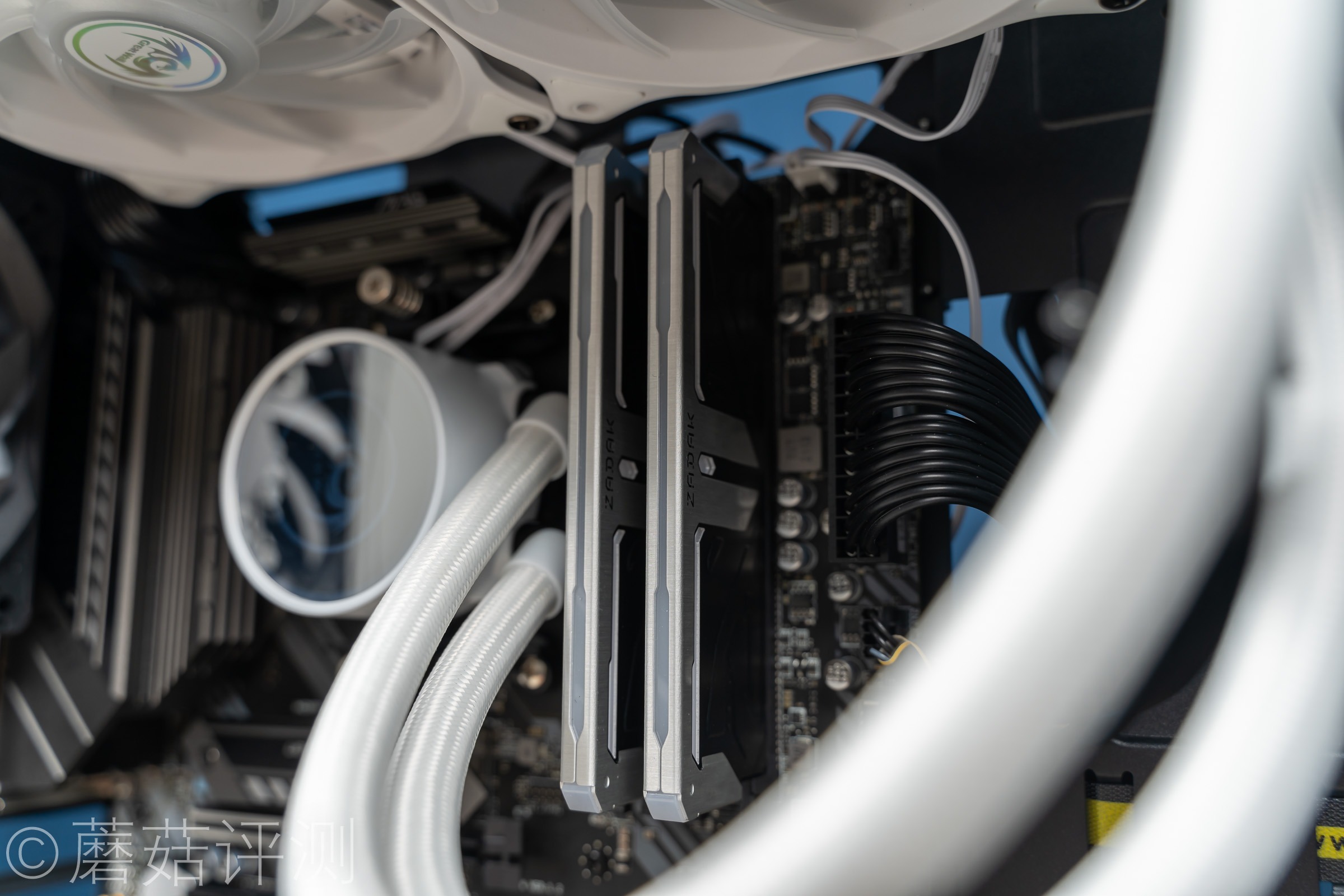 西数黑盘机械硬盘评测,西数2.5寸机械硬盘2t蓝盘评测