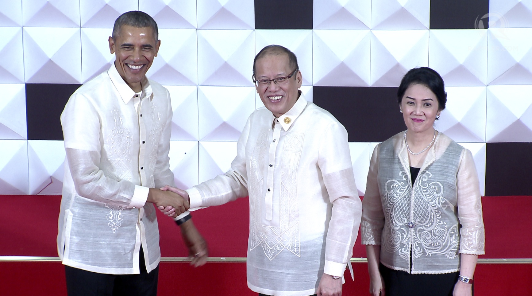 菠萝不但可以吃，还可以做衣服？并且还是菲律宾第一夫人的最爱