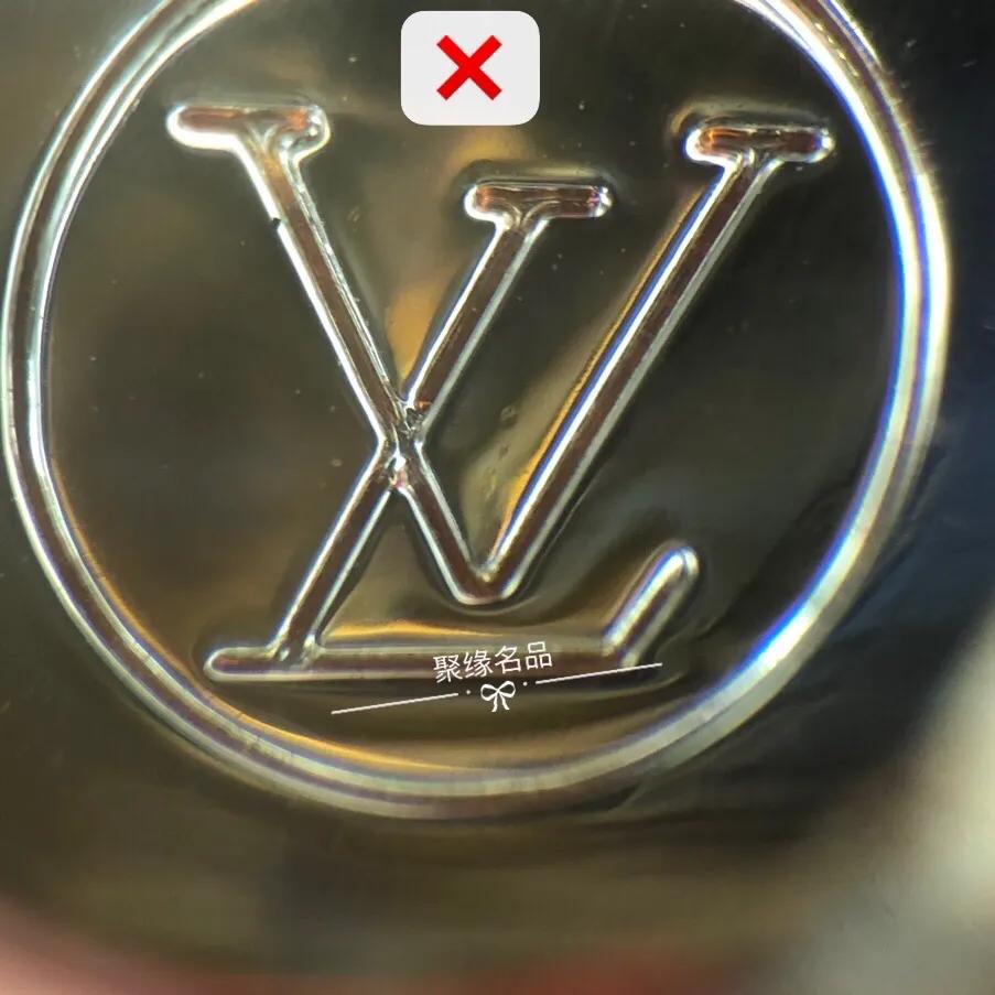 朋友从国外带回来的宝贝,朋友出去旅游带回的礼物