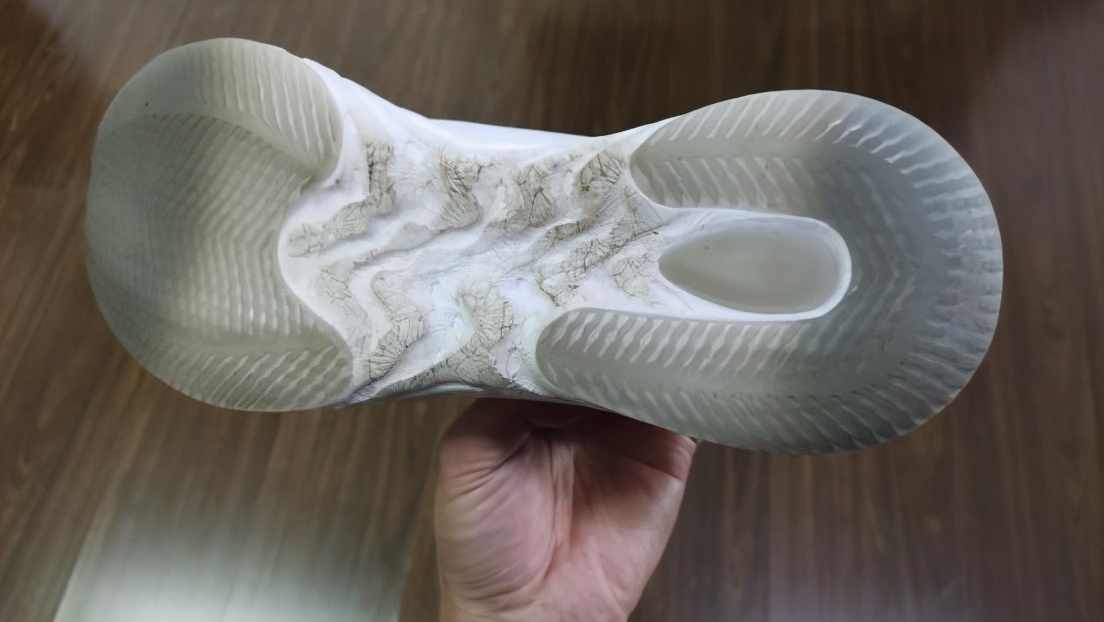 走路轻软跑步双弹颜值时尚，OneMix逍遥游休闲跑鞋实测