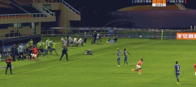 恒大输球原因大曝光!卡帅点评3大问题,与中国男足毛病惊人相似