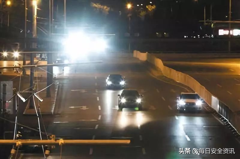 晚上补光灯太刺眼怎么处理,北京新闻早知道