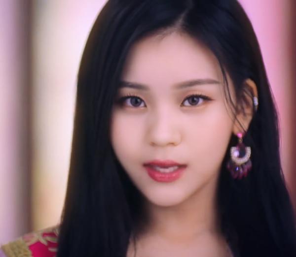 韩国女团颜值前十名成员,韩国女团成员那些惊为天人的颜值