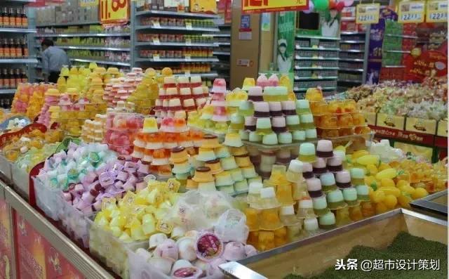 超市食品陈列摆放效果图,超市休闲食品创意陈列图片