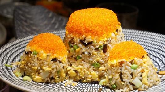 香港黄金炒饭的做法,5元黄金炒饭的做法