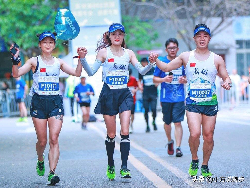 半马一般加几次马拉松,马拉松全马和半马哪个难