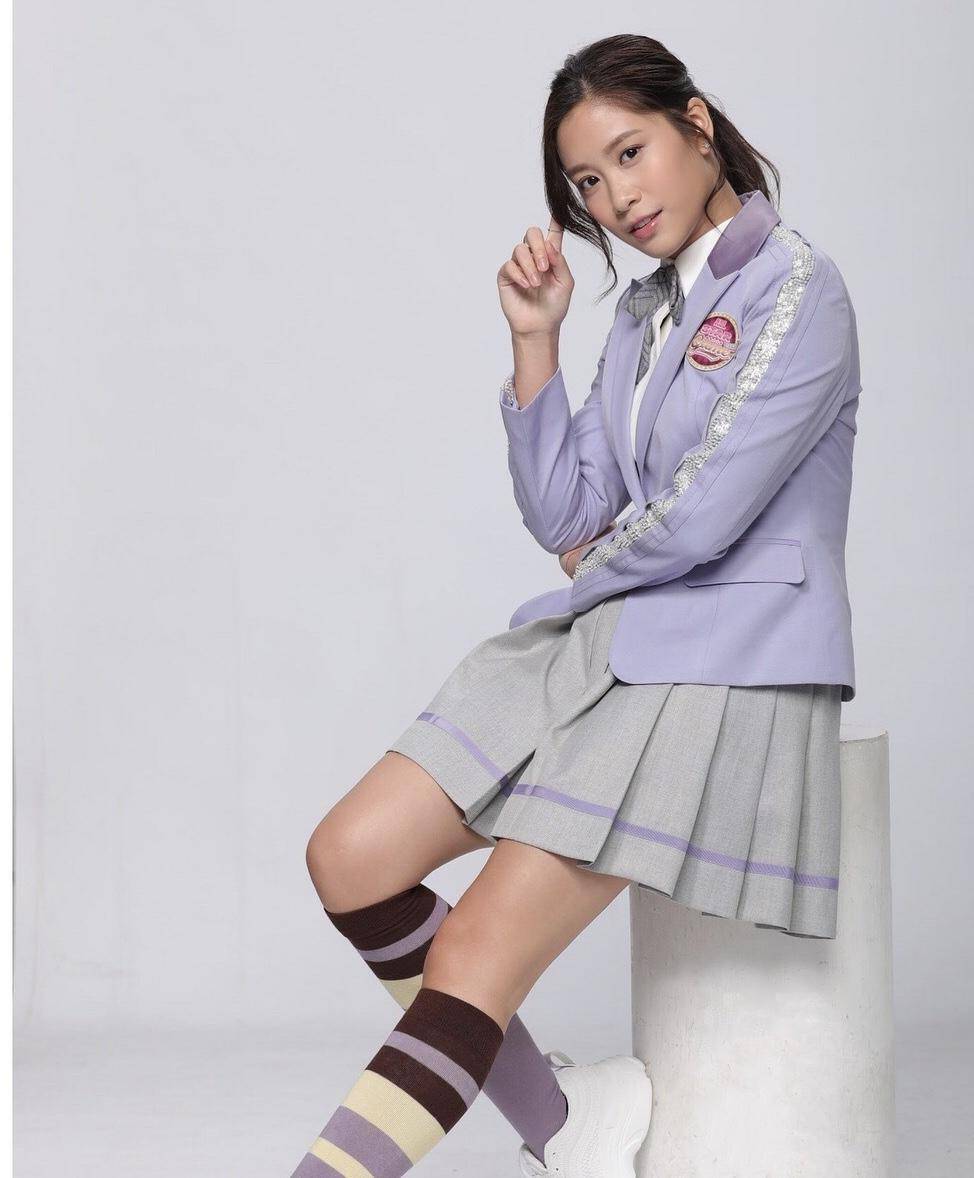 佘诗曼接班人！TVB小花新剧演技爆发获赞，生活中是孝顺女