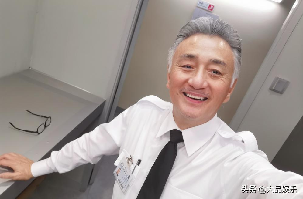 tvb前当家小生近况曝光,新加坡出道的中国演员