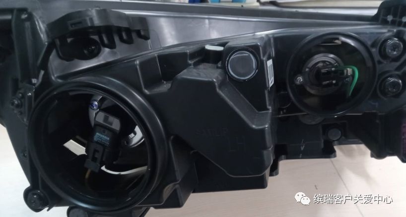 前大灯起雾是质量问题吗,前大灯起雾怎么回事