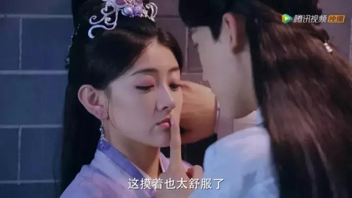 好羞耻！我熬夜刷完了一部主角不停接吻的无脑雷剧