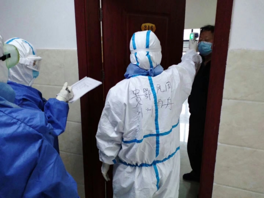 （身边的凡人微光）自愿援鄂的护士刘艺（千里自驾援鄂）